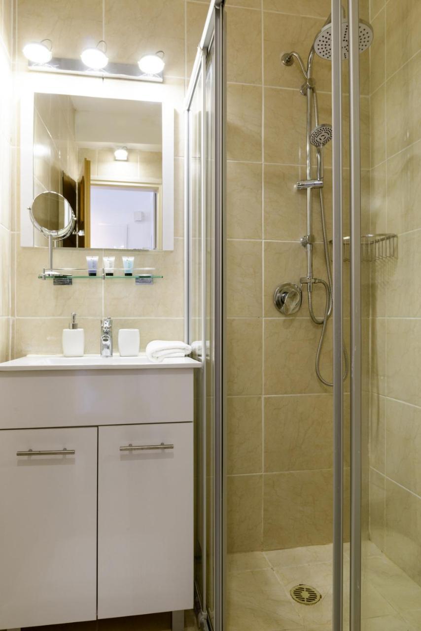 49 Abarbanel - By Beach Apartments Tlv تل أبيب المظهر الخارجي الصورة